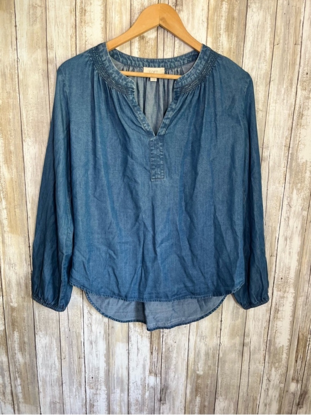 LOFT Chambray Lyocell Popover Blouse Blue Lightweight Long Sleeve Size S